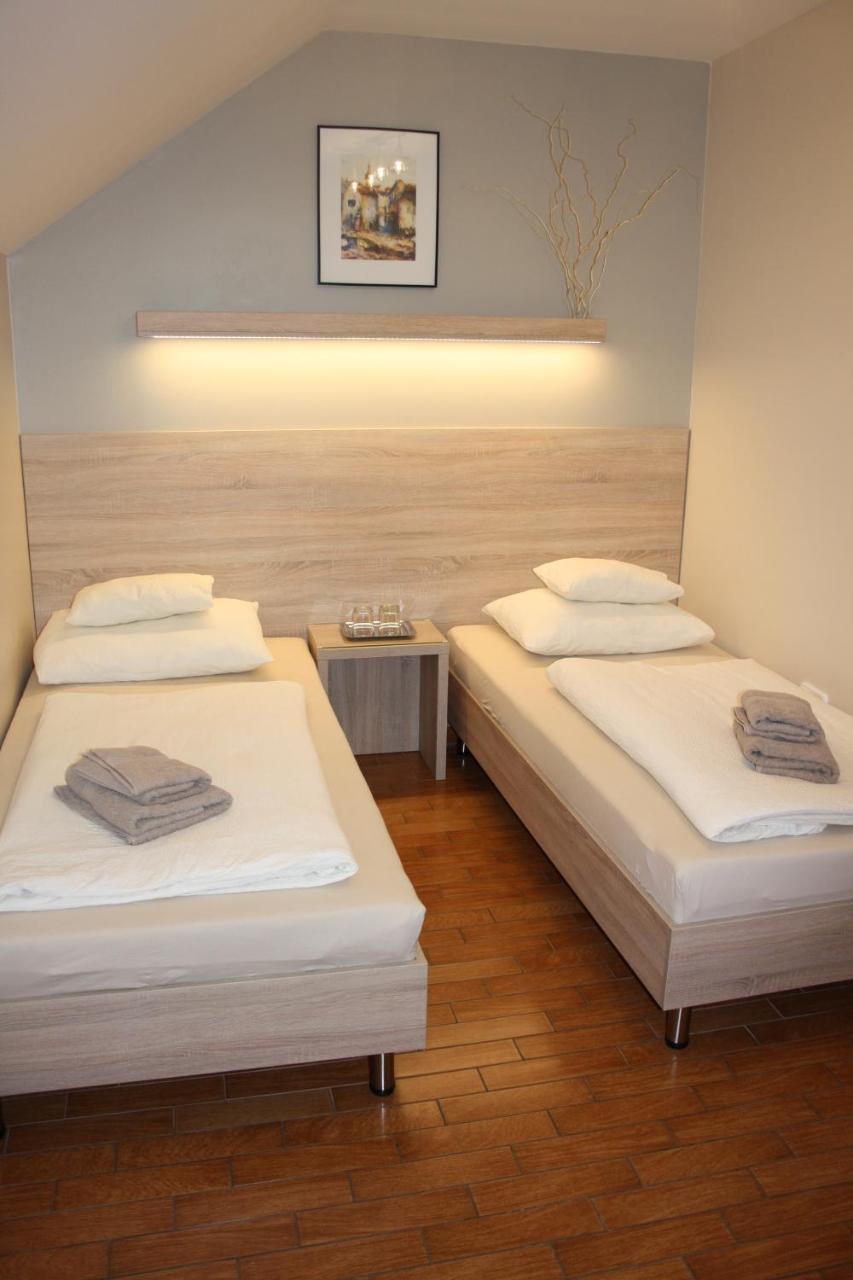 Polus Pension Sopron Exterior foto