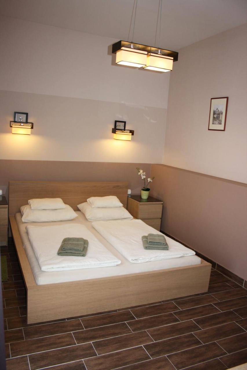 Polus Pension Sopron Exterior foto