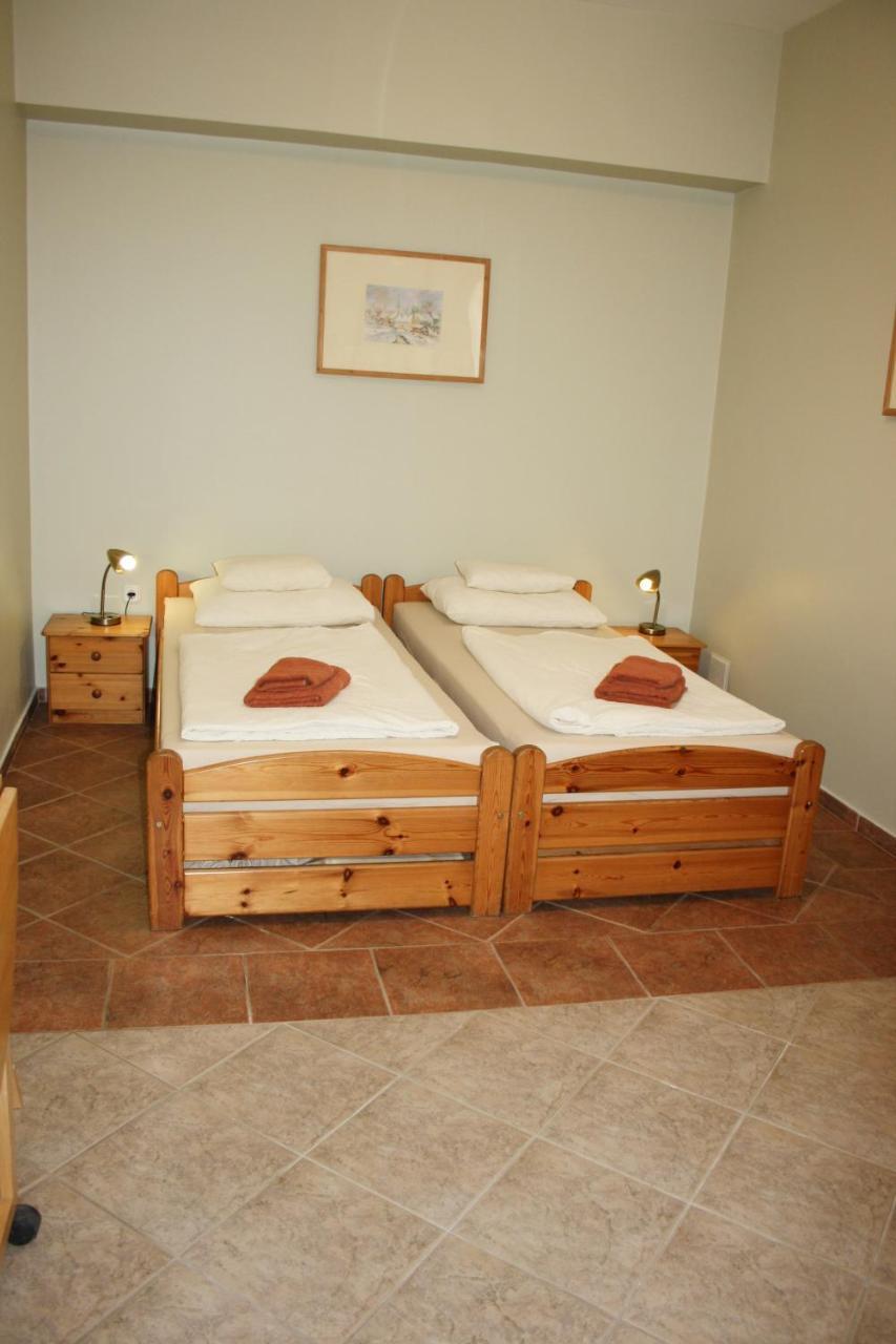 Polus Pension Sopron Exterior foto