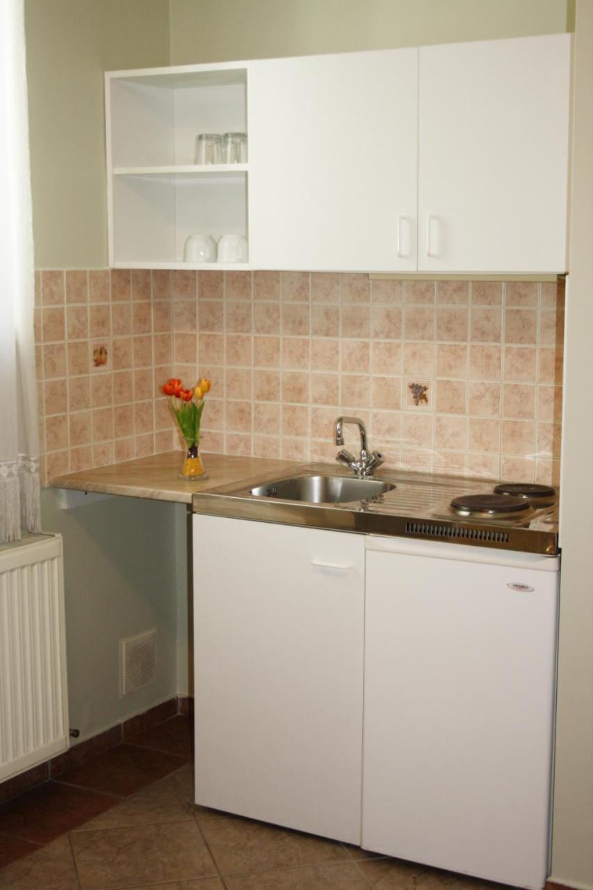 Polus Pension Sopron Exterior foto
