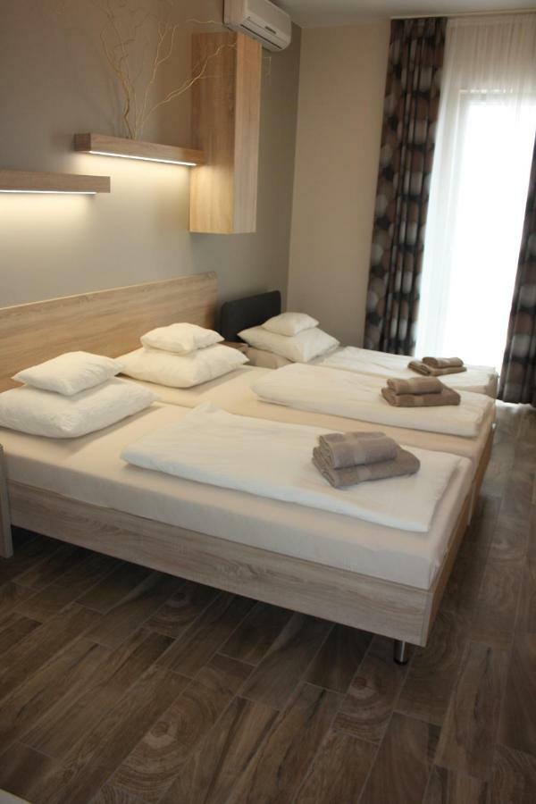 Polus Pension Sopron Exterior foto